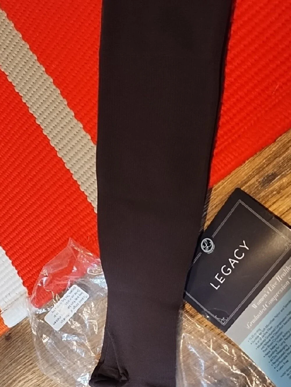 Legacy Black Compression Arm Sleeve NIP 1 Pair Brown Sm.-Med.